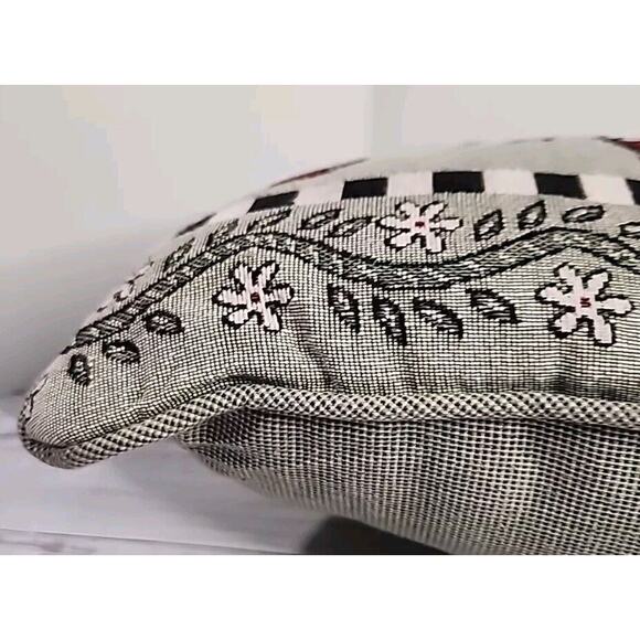 Coco Dowley Tapestry Snowman Winter Christmas Pillow In Excellent Condition - Picture 9 of 16